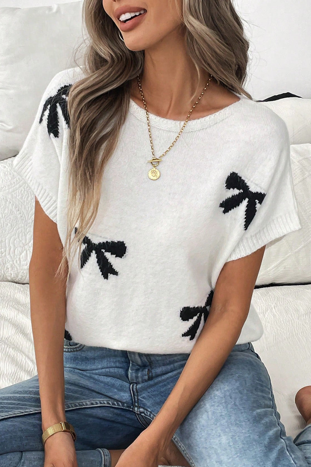 Black Bow Pattern Knit Short Sleeve Sweater